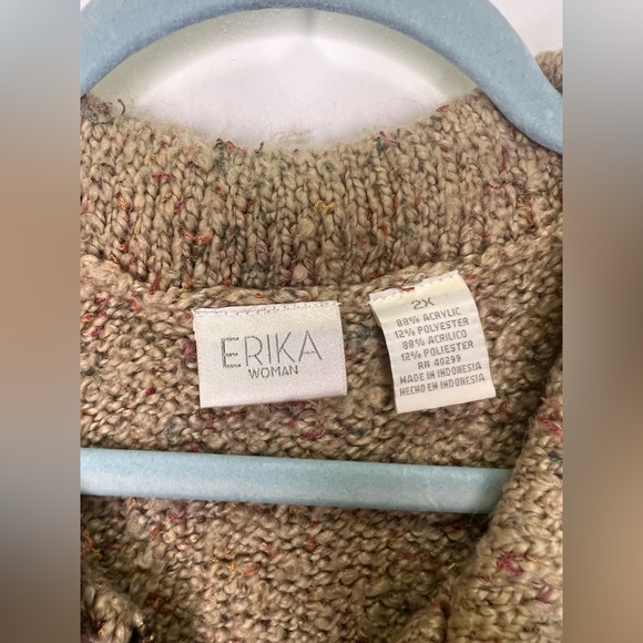 vintage-style knit zip-up sweater vest by the brand Erika. - Picture 6 of 8